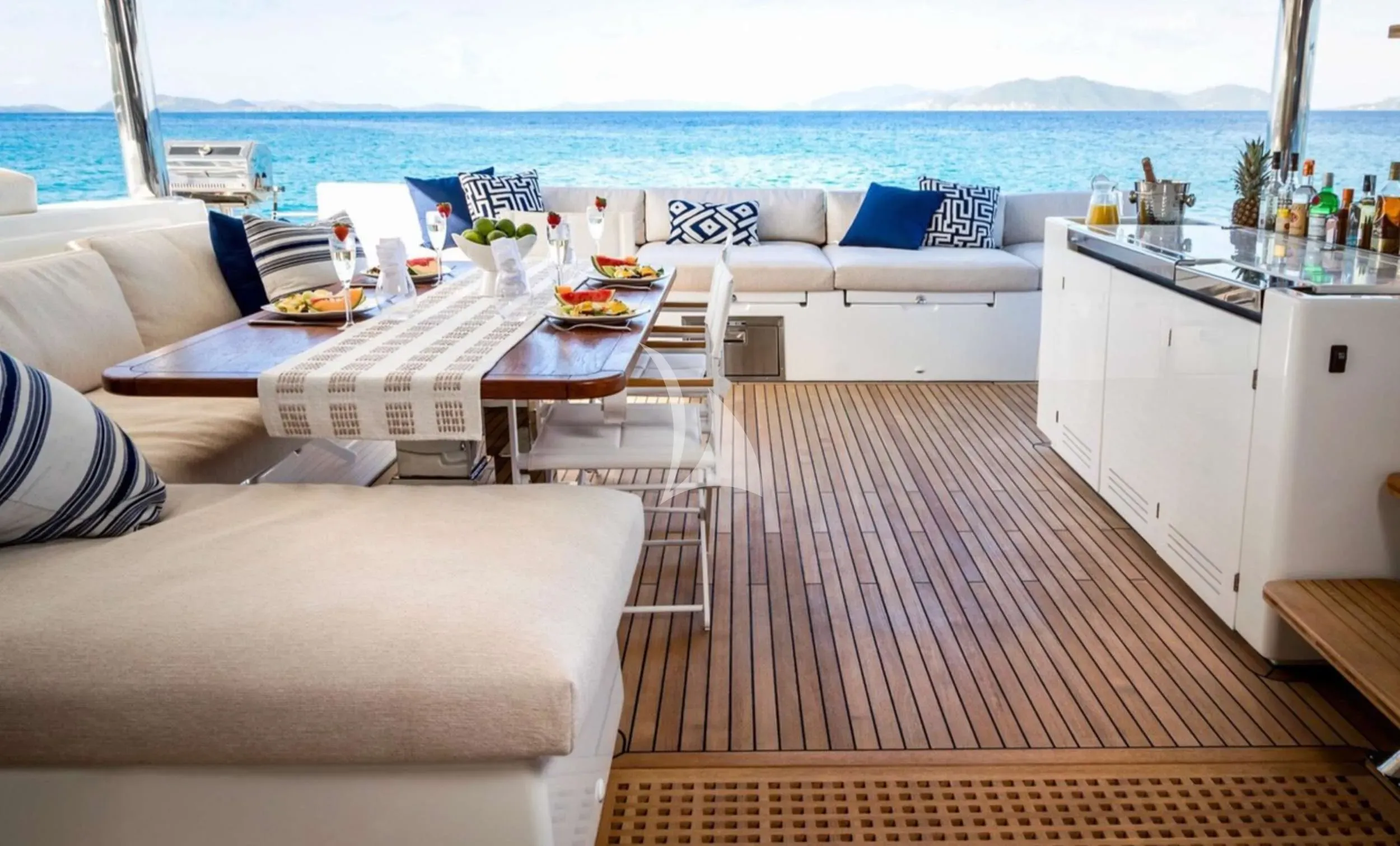 Akasha yacht photo