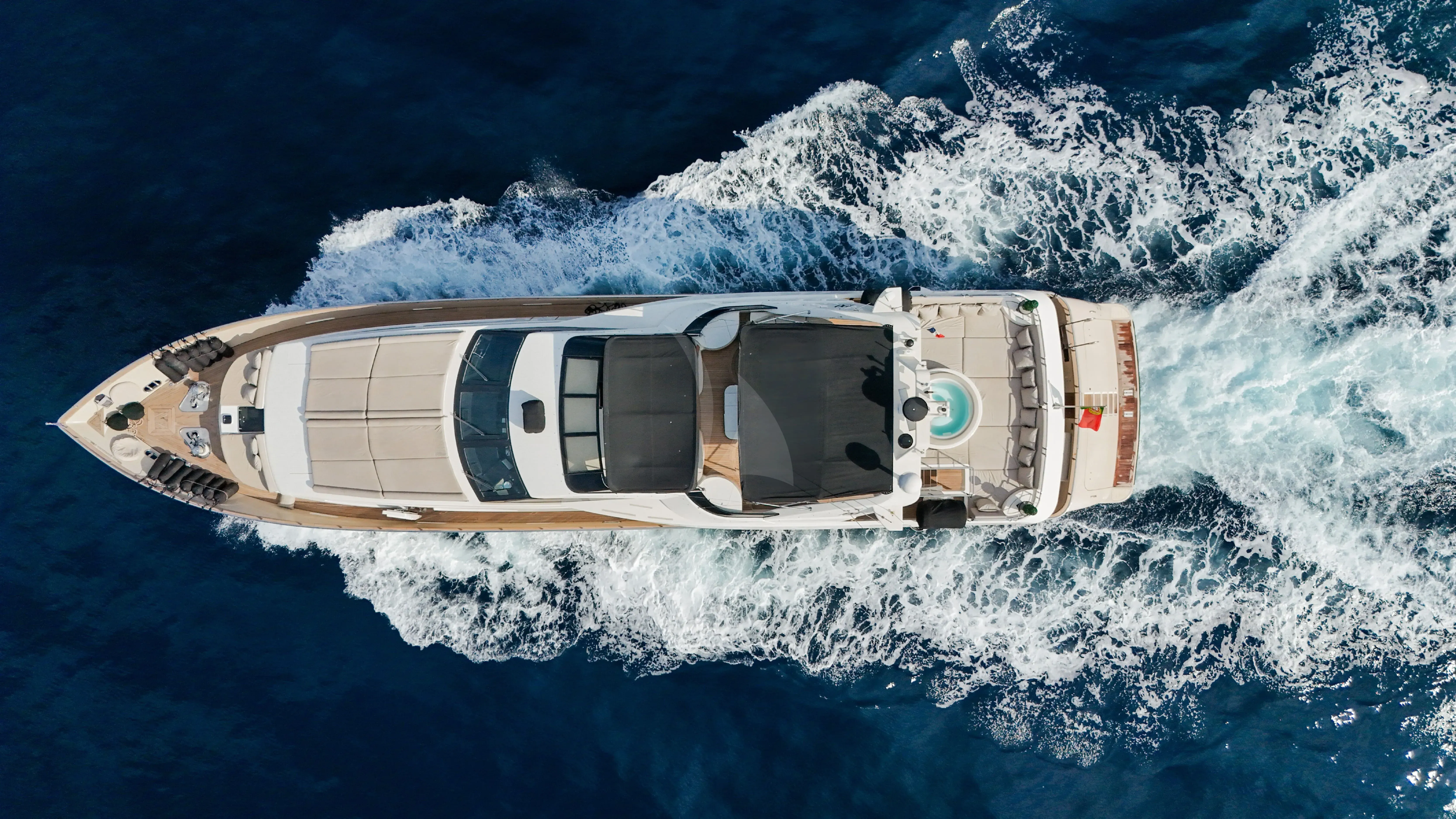 ACCAMA DELTA yacht photo