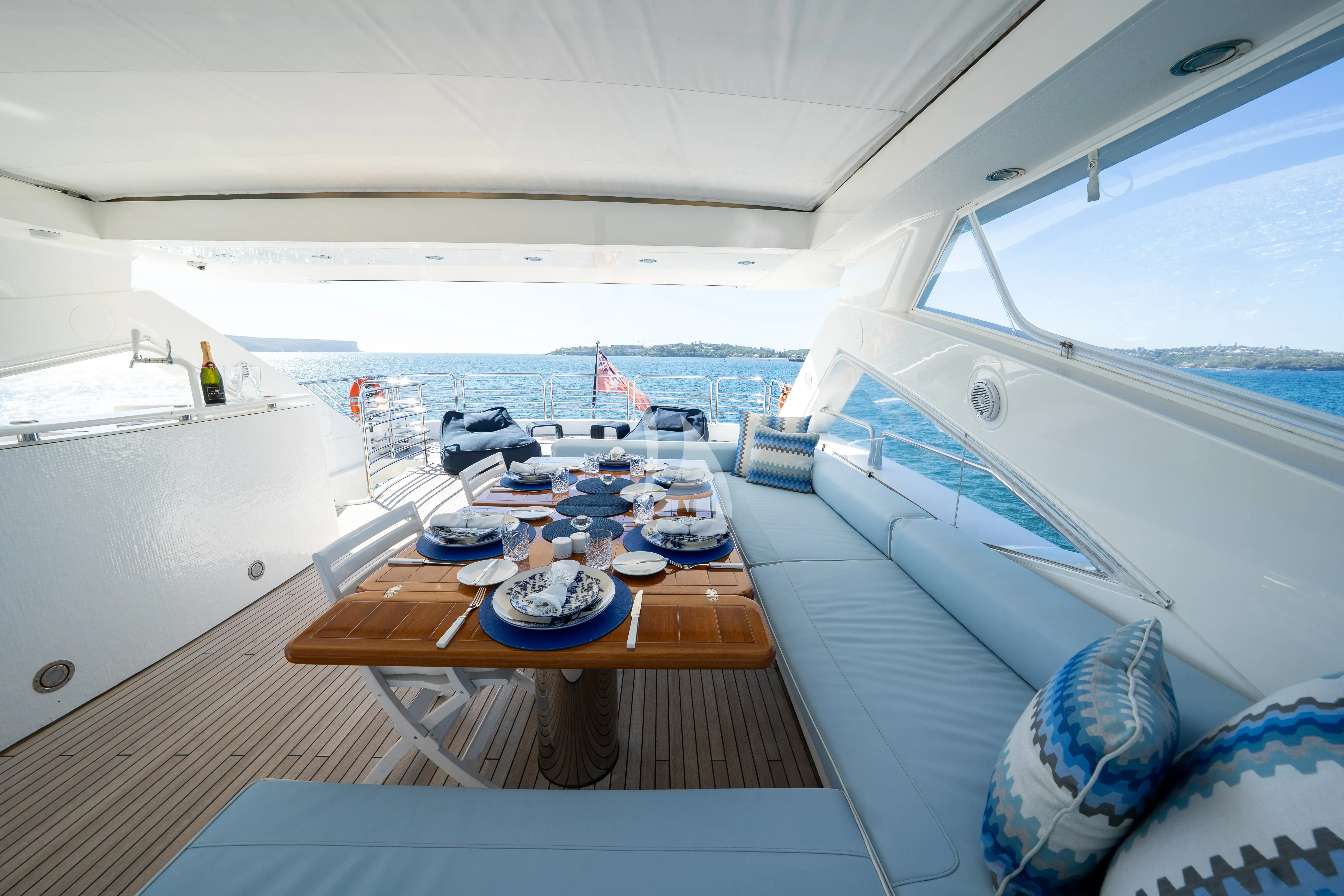 CHAOS yacht photo