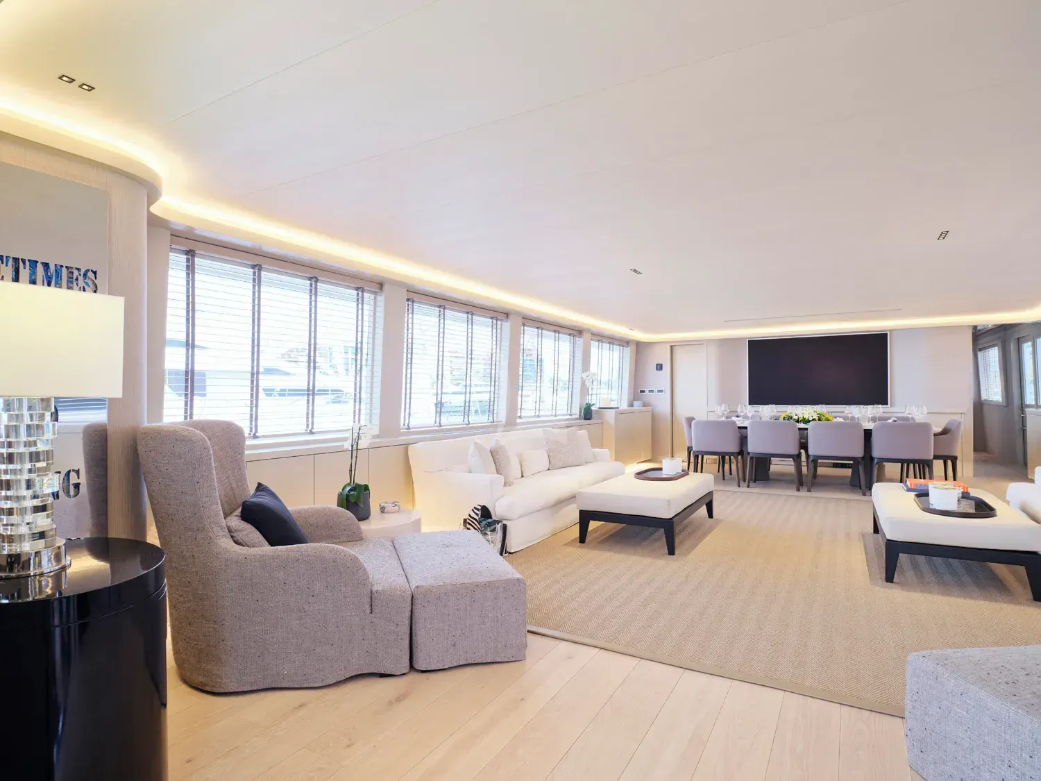 ENDLESS SUMMER - interior 5