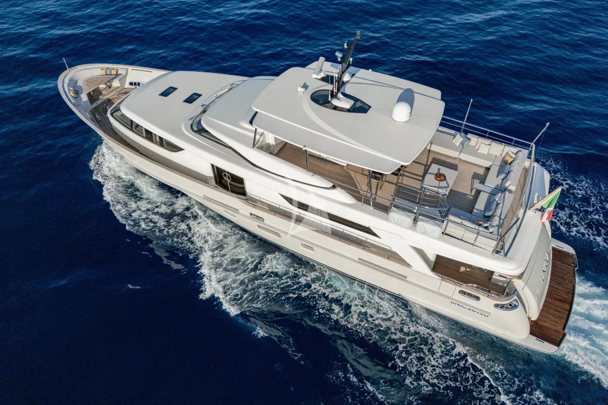 UNICKA yacht photo