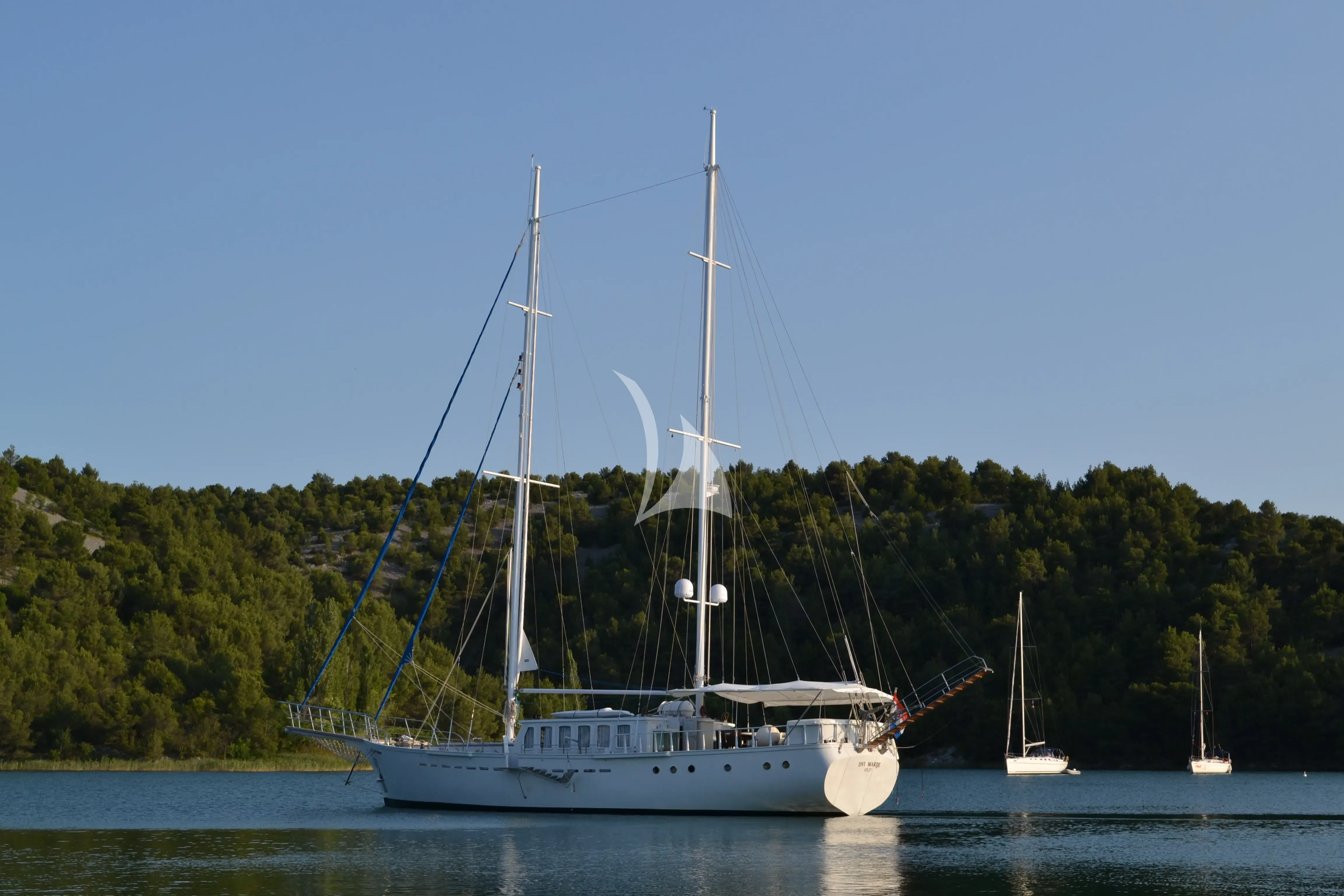 Dvi Marije luxury yacht