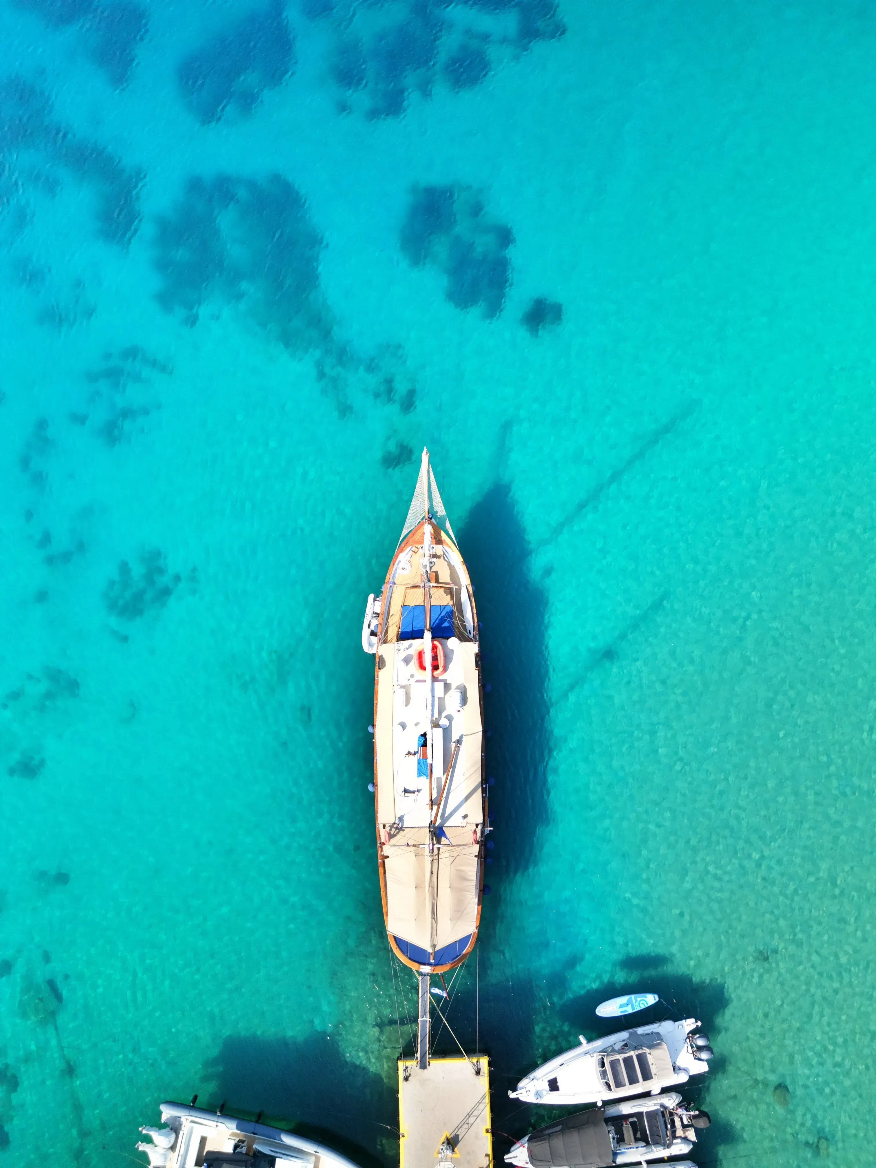 Aphrodite yacht photo