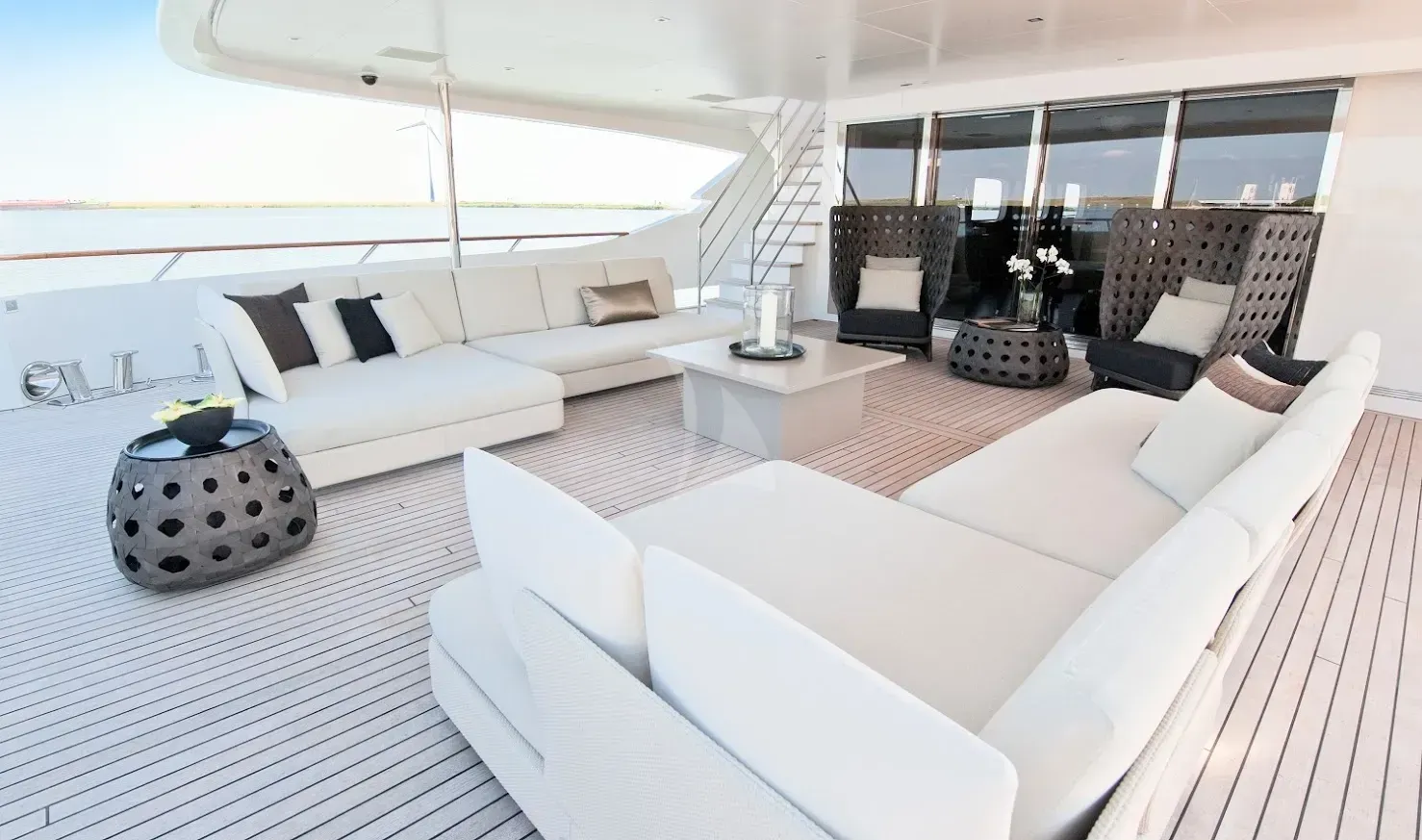 LATITUDE yacht photo